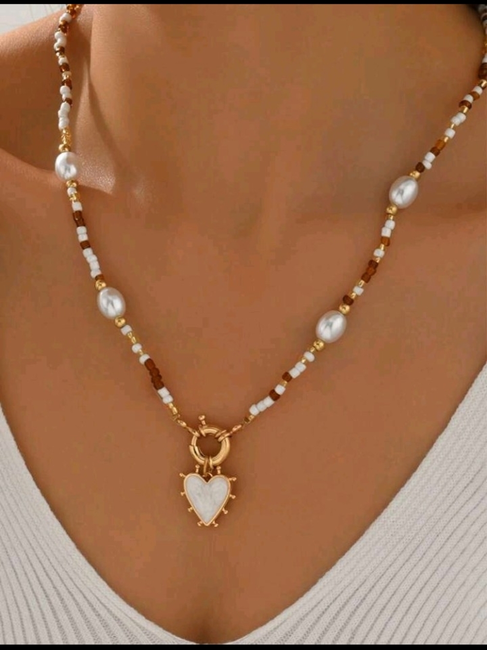 Gold Heart Pendant Beaded Necklace with White Pearls